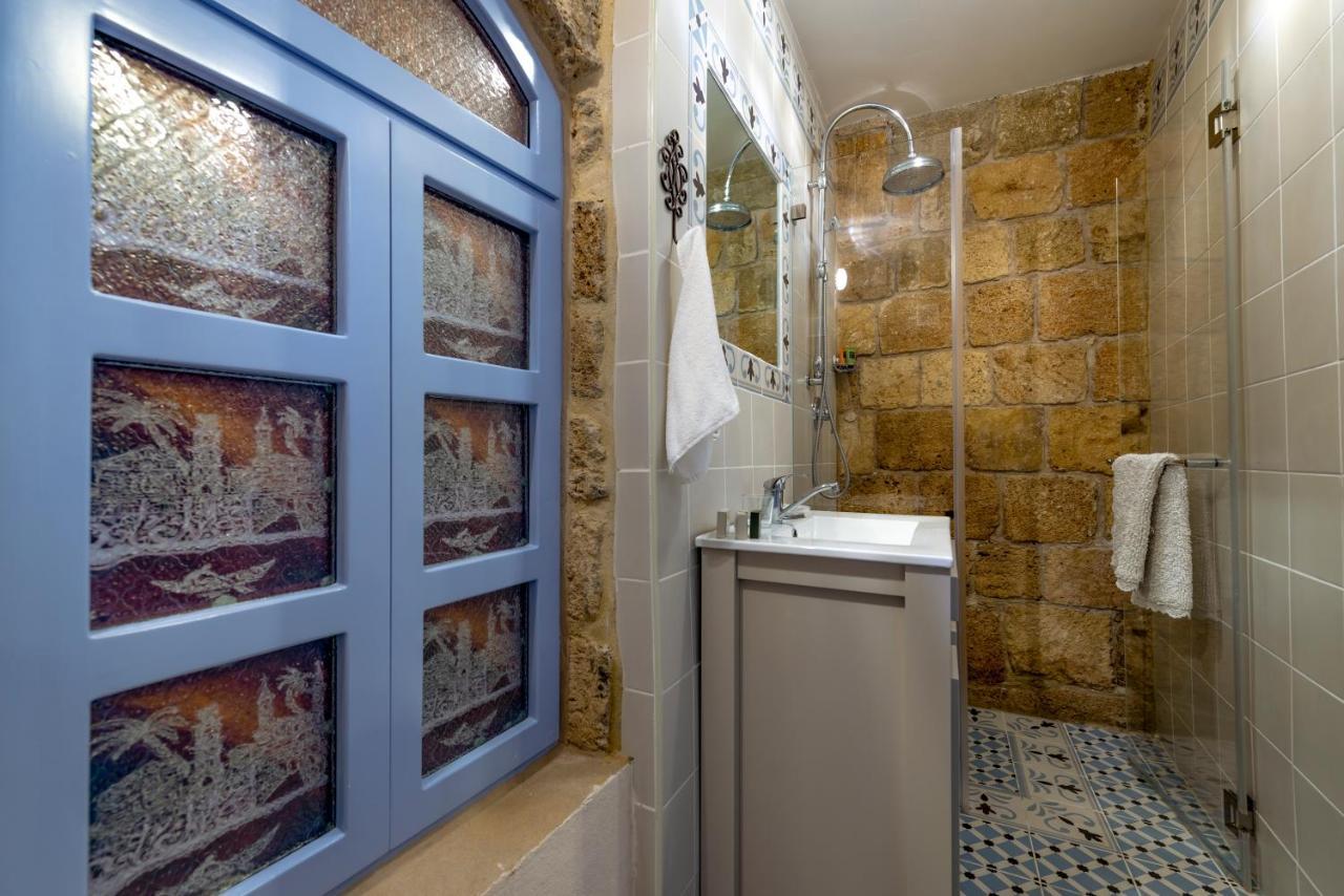 Arabesque Arts & Residency Bed and Breakfast Άκρα Εξωτερικό φωτογραφία